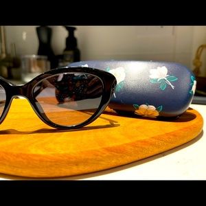 Coach Cat-Eye Sunglasses HC 8288